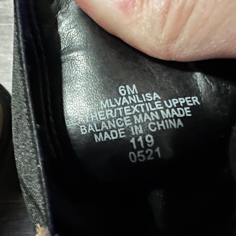 NEW Marc Fisher Vanlisa Womens Leather Round Toe Booties.  SIze 6. - Picture 5 of 5